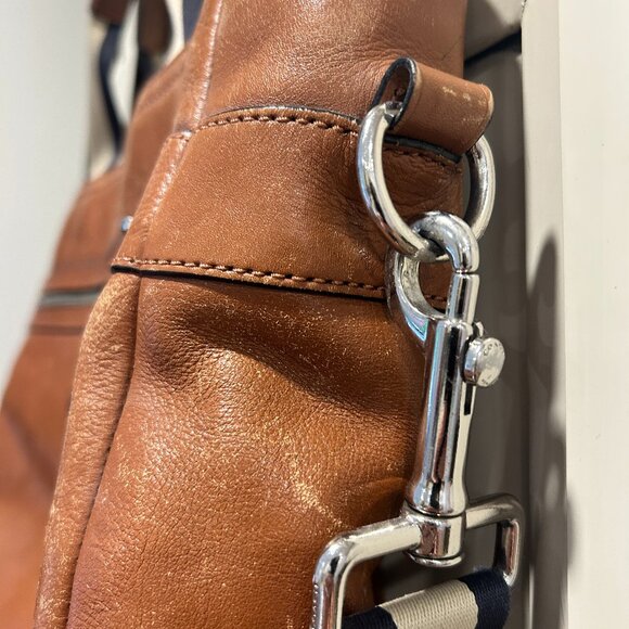 COACH tan leather - Picture 3 of 8